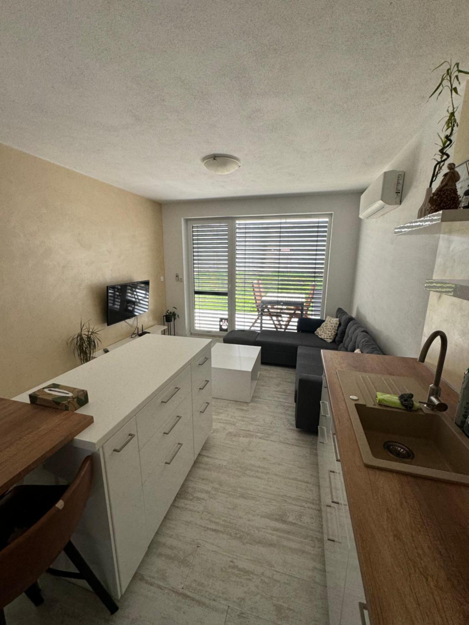 Sunny Apartment On The Lakes Senec Exterior foto